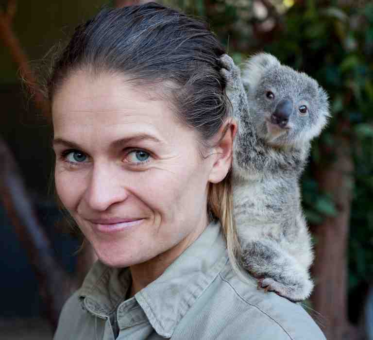 Simone Popp, Zoo Keeper